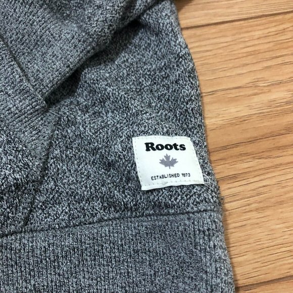 ROOTS Hoodie Sweatshirt Men's SMALL Black Gray Logo Pockets Classic EUC - Picture 2 of 4